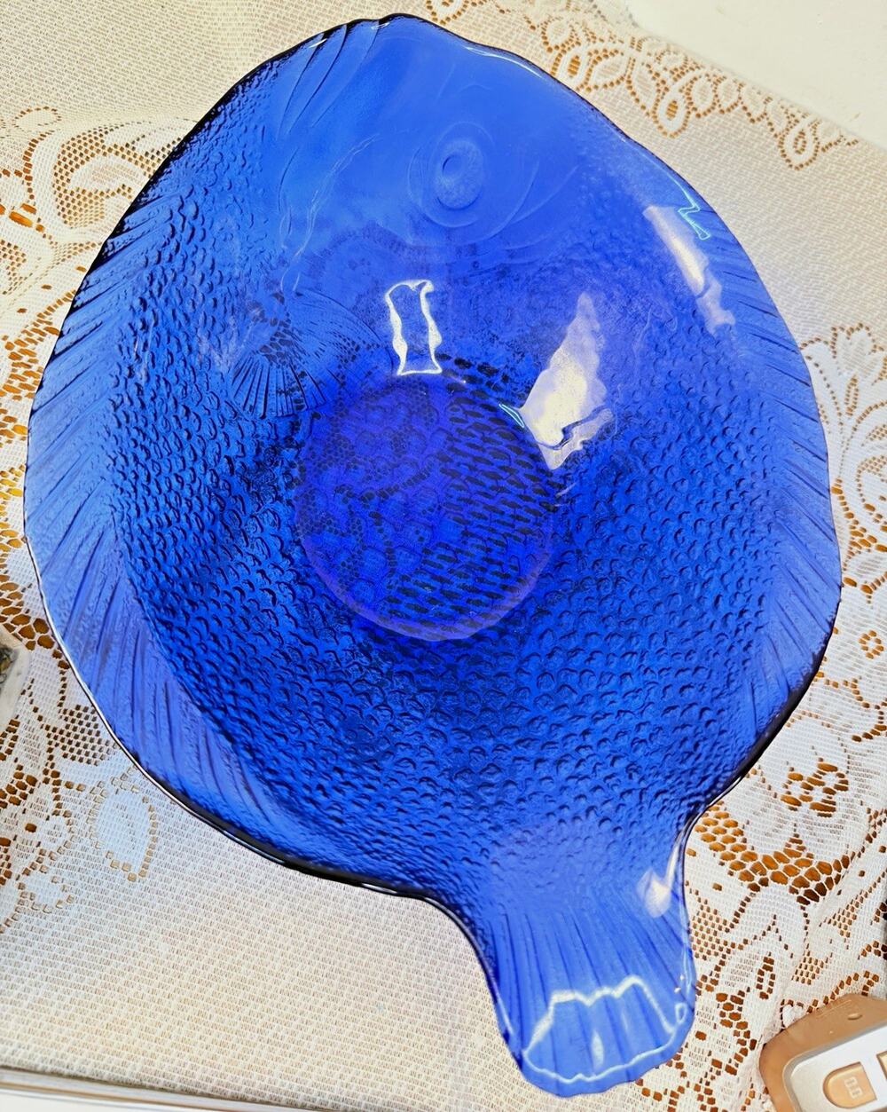 Vtg Arcoroc France Cobalt Blue Fish-Shaped Pressed Glass Serving Bowl Nautical